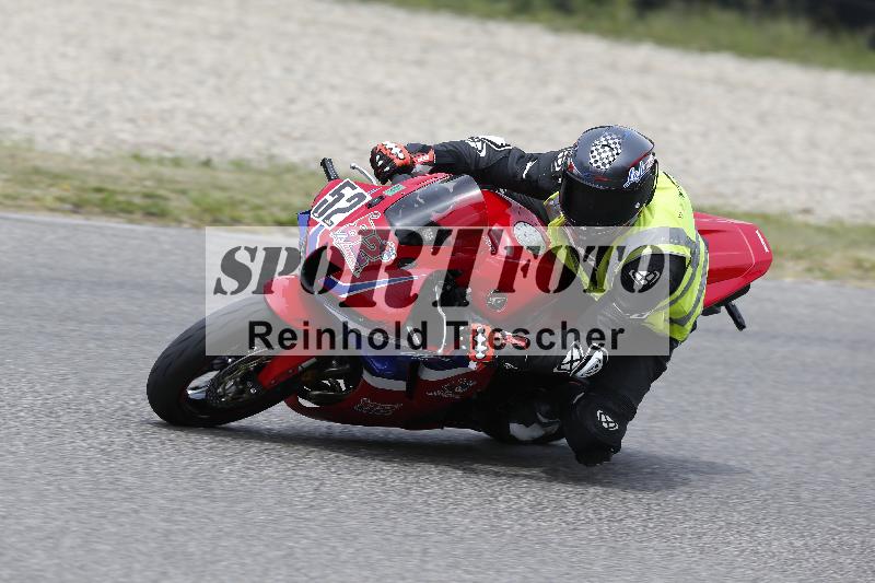 /11 28.04.2026  PROMAX ADR/Gruppe gruen/52
